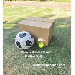 96 Gebruikte oude tennisballen voor uw hond of decoratie