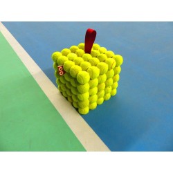 Hocker (poef) | Stefano Melo | Oudetennisballen.com ART
