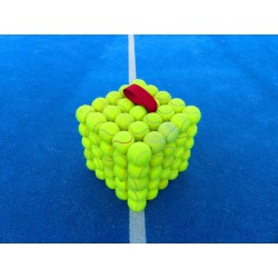 Hocker (poef) | Stefano Melo | Oudetennisballen.com ART