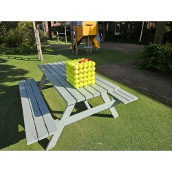 Hocker (poef) | Stefano Melo | Oudetennisballen.com ART
