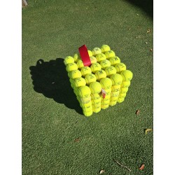 Hocker (poef) | Stefano Melo | Oudetennisballen.com ART