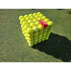Hocker (poef) | Stefano Melo | Oudetennisballen.com ART