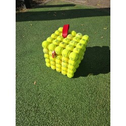 Hocker (poef) | Stefano Melo | Oudetennisballen.com ART