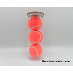 Kleuren tennisballen oranje