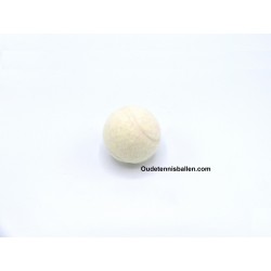 Kleuren tennisballen wit
